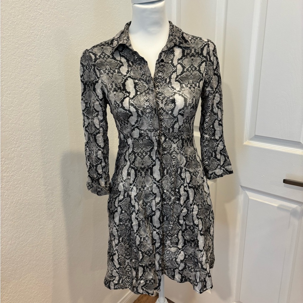 Zara Black and White Sheath Dress with Notched Collar